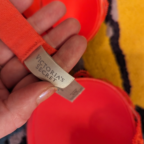 Victoria's Secret Red & Pink underlayer Lace Plunge Bra 34B - Picture 7 of 7